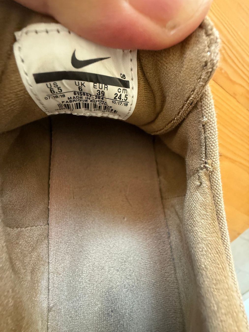 Nike Scarpe da donna: Nike Sneakers Grösse 39 – Usato da Kirchdorf AG venduto da coco123 4