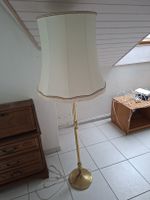 Elegante Stehlampe mit Stoffschirm - Vintage Stil!