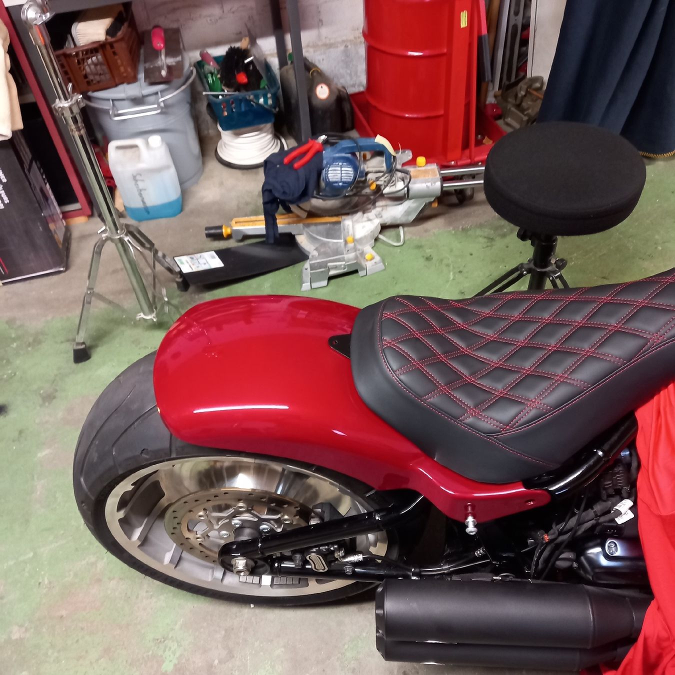 Harley-Davidson Alle Motorradersatzteile: Heckfender mit Sattel  – Gebraucht aus Luzern von Remo610