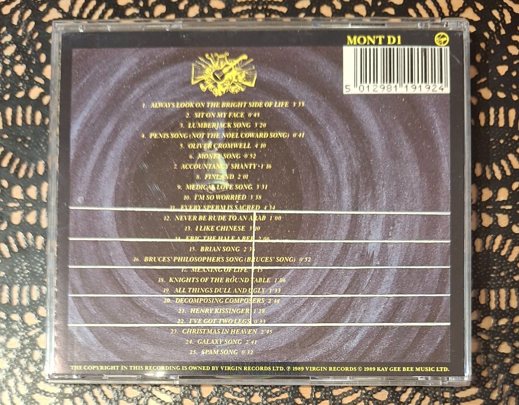 CD: Monty Python - Sings, UK Comedy Pop CD Album 1989 – Usato da Amriswil venduto da Celini3 1