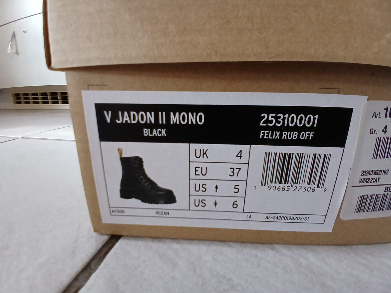Dr. Martens Scarpe da uomo: Dr. Martens Jadon II mono vegan – Nuovo (secondo la descrizione) da Oberkulm venduto da fab_5rcb 2