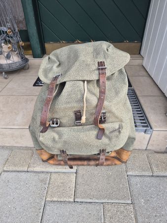 Schweizer Militärrucksack