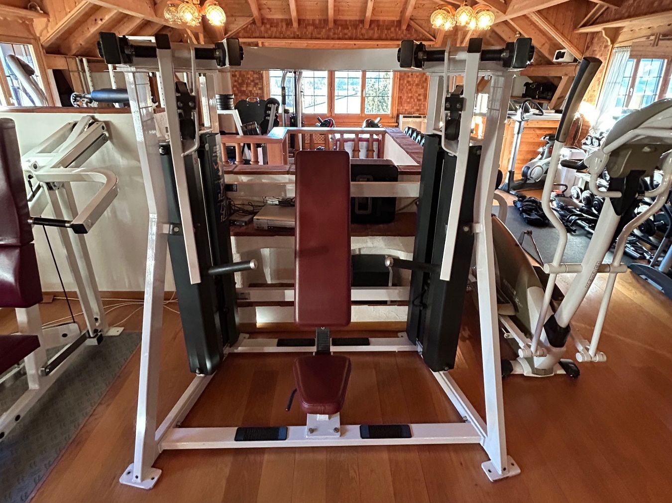 Hometrainer: Hammer Strength MTS Decile Brustpresse – Usato da Balzers venduto da mar_wb6c 1