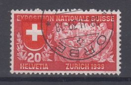 Variété 223.1.10 rouge décalé contre le haut