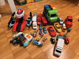 Grosse Spielzeugauto-Sammlung für kleine Rennfahrer und mehr
