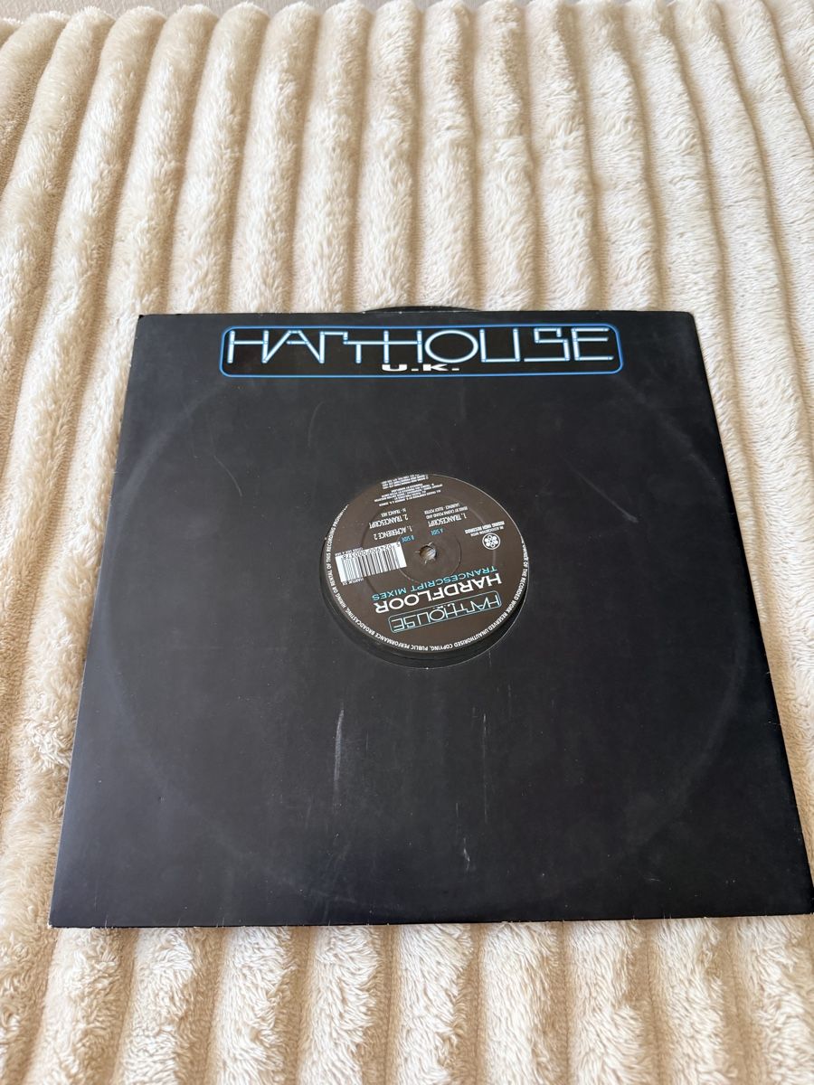 Dischi in vinile: Harthouse UK – Hardfloor Trancescript Mixes vinyle – Usato da Bussigny venduto da Serena2009