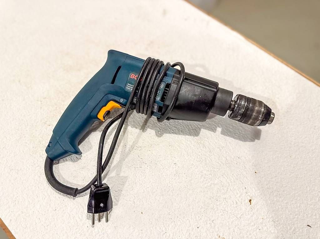 Trapani: Bosch GBM 102 RE  robuste Bohrmaschine – Usato da Ebikon venduto da Leonidas2 4