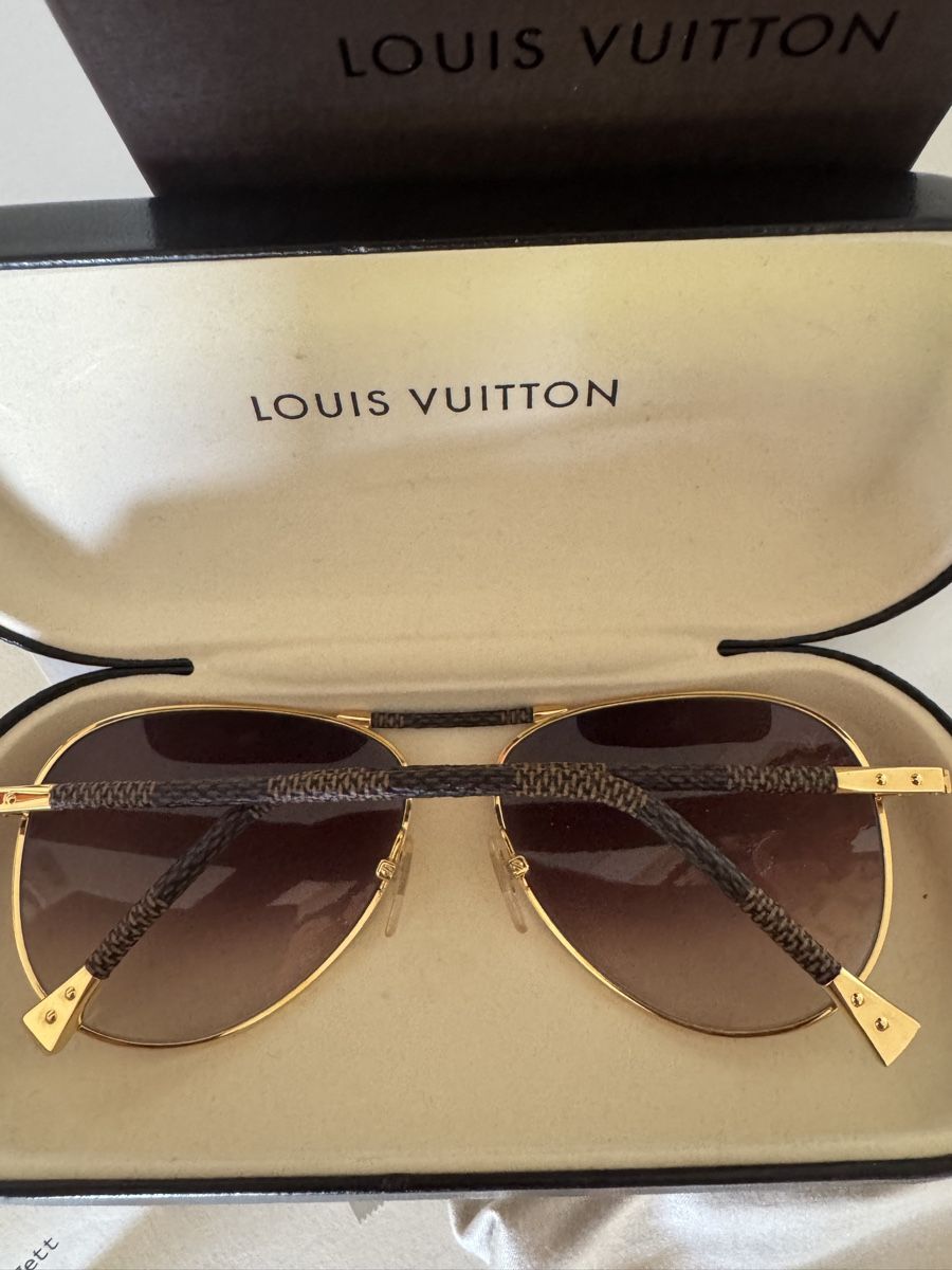 Louis Vuitton Occhiali & Lenti: Louis Vuitton Sonnenbrille NEU – Nuovo (secondo la descrizione) da Oberglatt ZH venduto da jul_nhy7 2