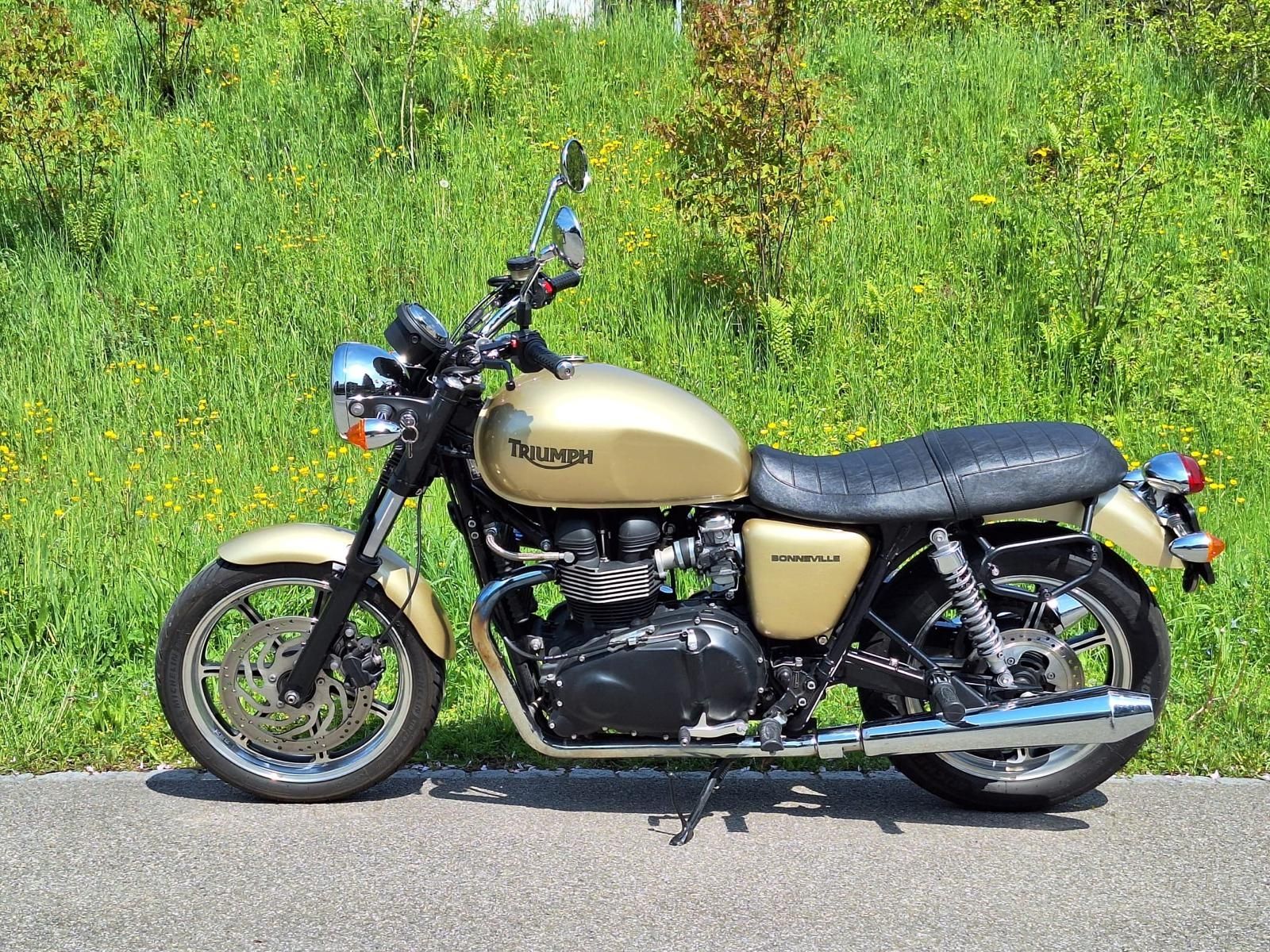 Triumph Route: Triumph Bonneville 900i – D'occasion à Meggen par Kailein 3