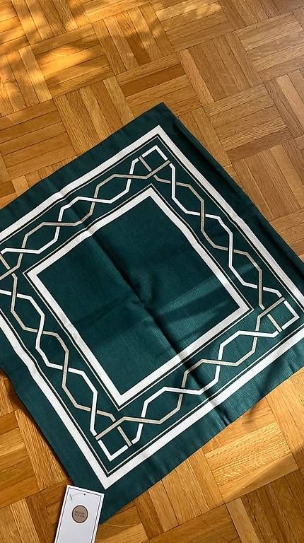 Cuscini: Taie de coussin décorative émeraude - Neuve – Usato da Genève venduto da mar_k5bv