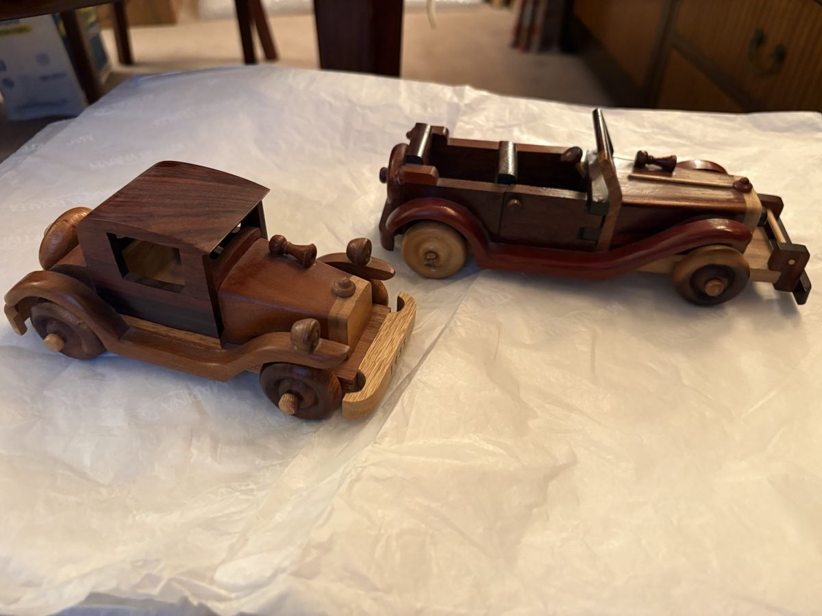 Modellini d'auto: Voitures en bois – Usato da Vufflens-la-Ville venduto da newlifegva