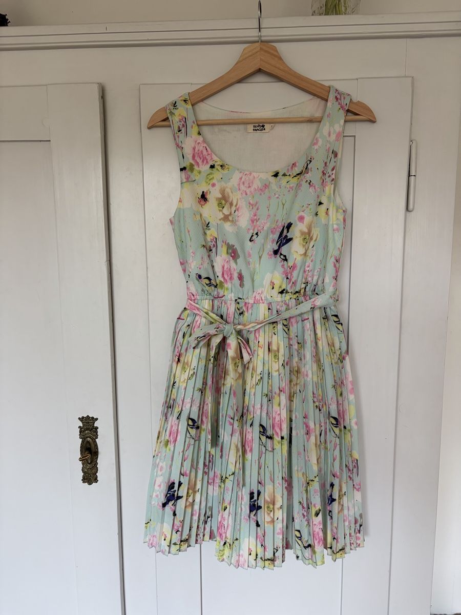 Vestiti: Wunderschönes Cocktail Kleid – Usato da Luzern venduto da THINGS-11
