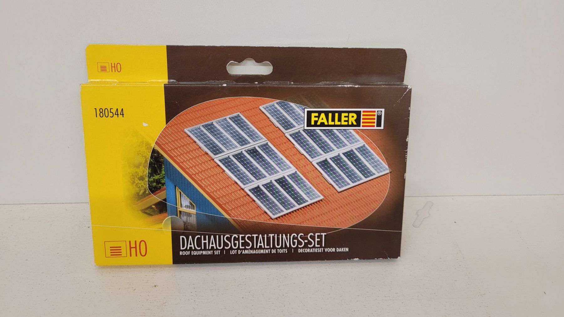 Faller Modellini di ferrovie: Konvolut aus Busch/Faller Wohnhaus H0 – Usato da Büsserach venduto da ModellbahnDepot 3