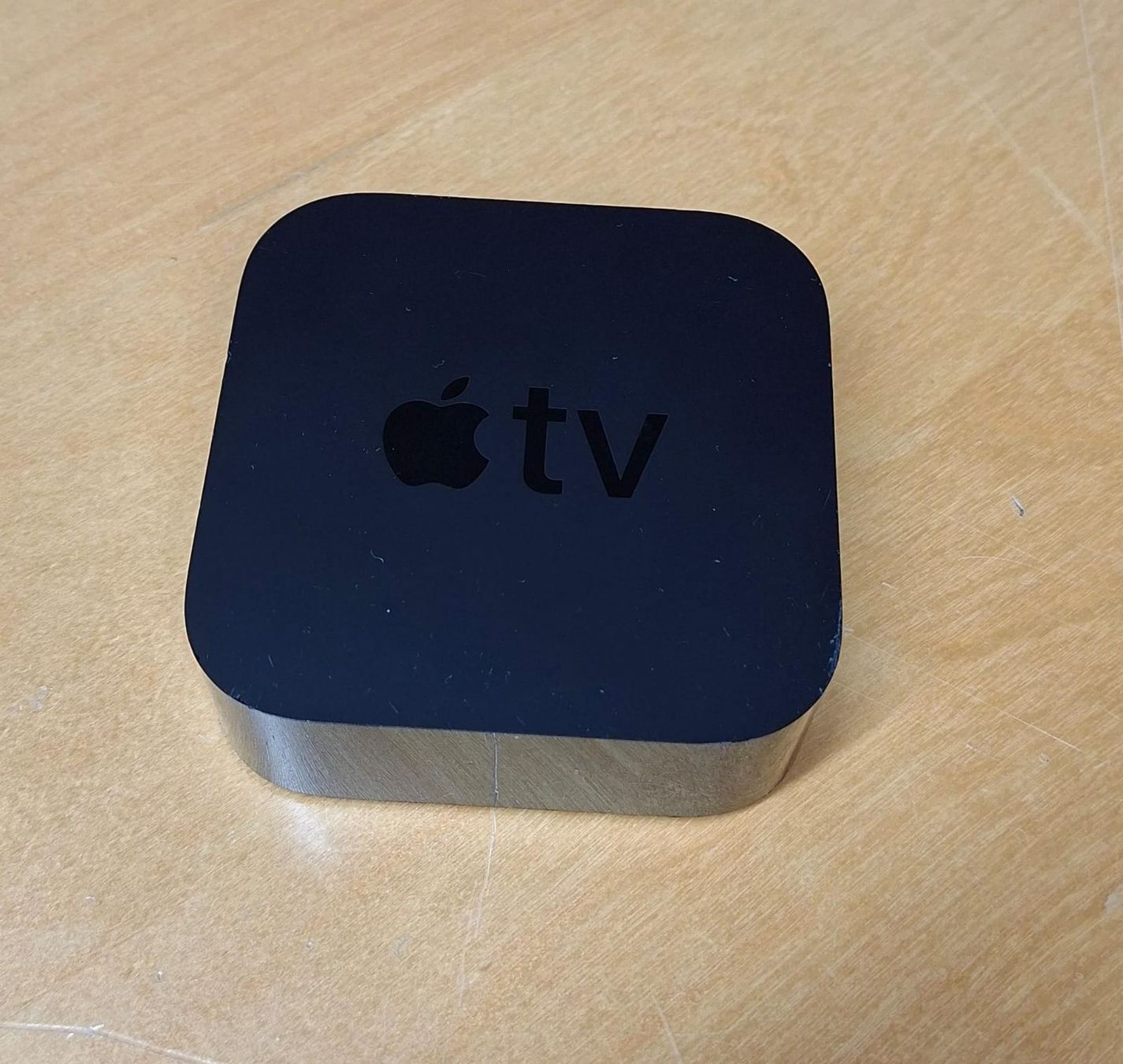 Apple Audio- & Mediensysteme: Apple TV FULLHD 4. Generation – Gebraucht aus Vaduz von vestra