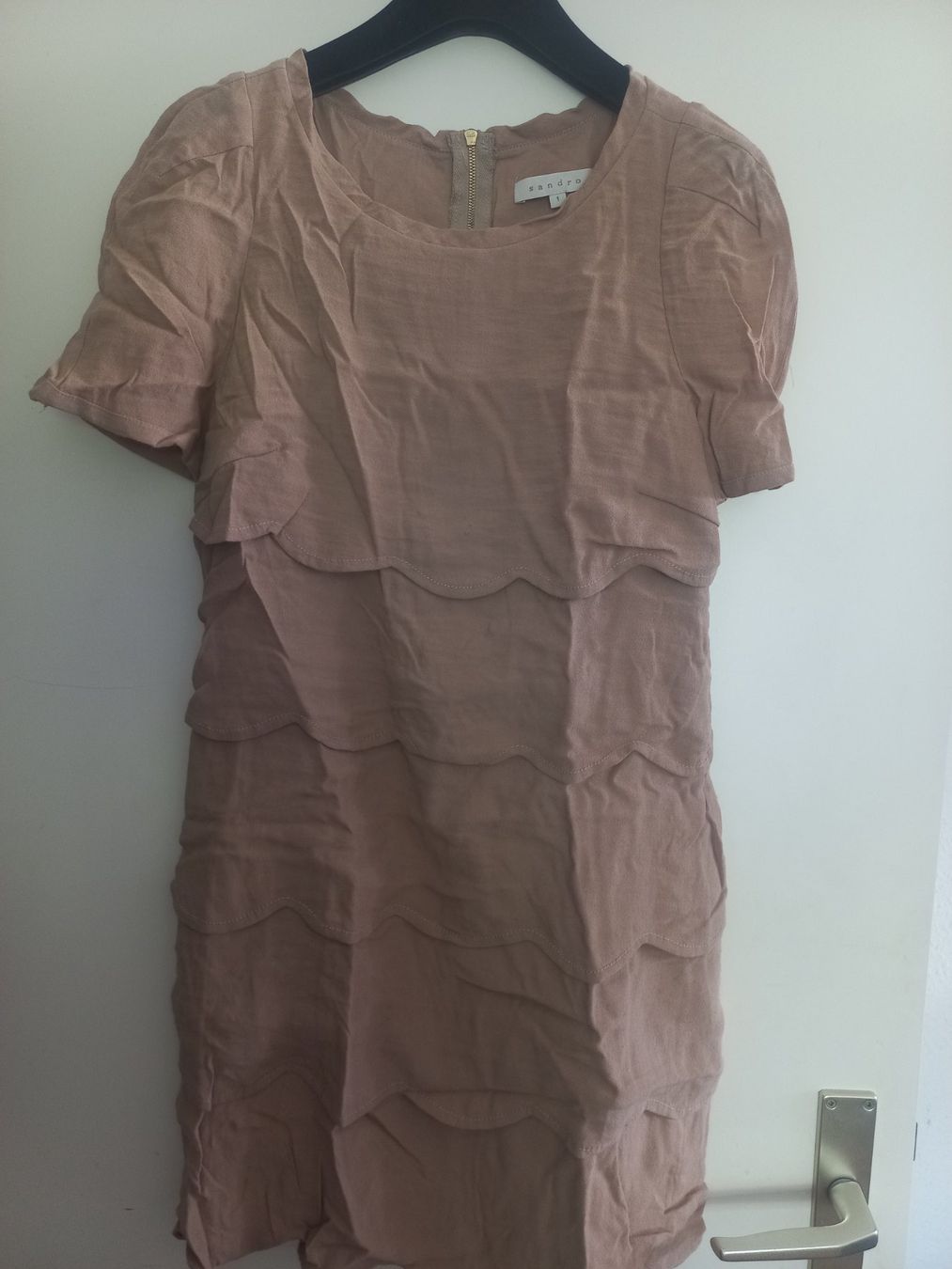 Sandro Vestiti: Sandro robe – Usato da genève venduto da saugydiana