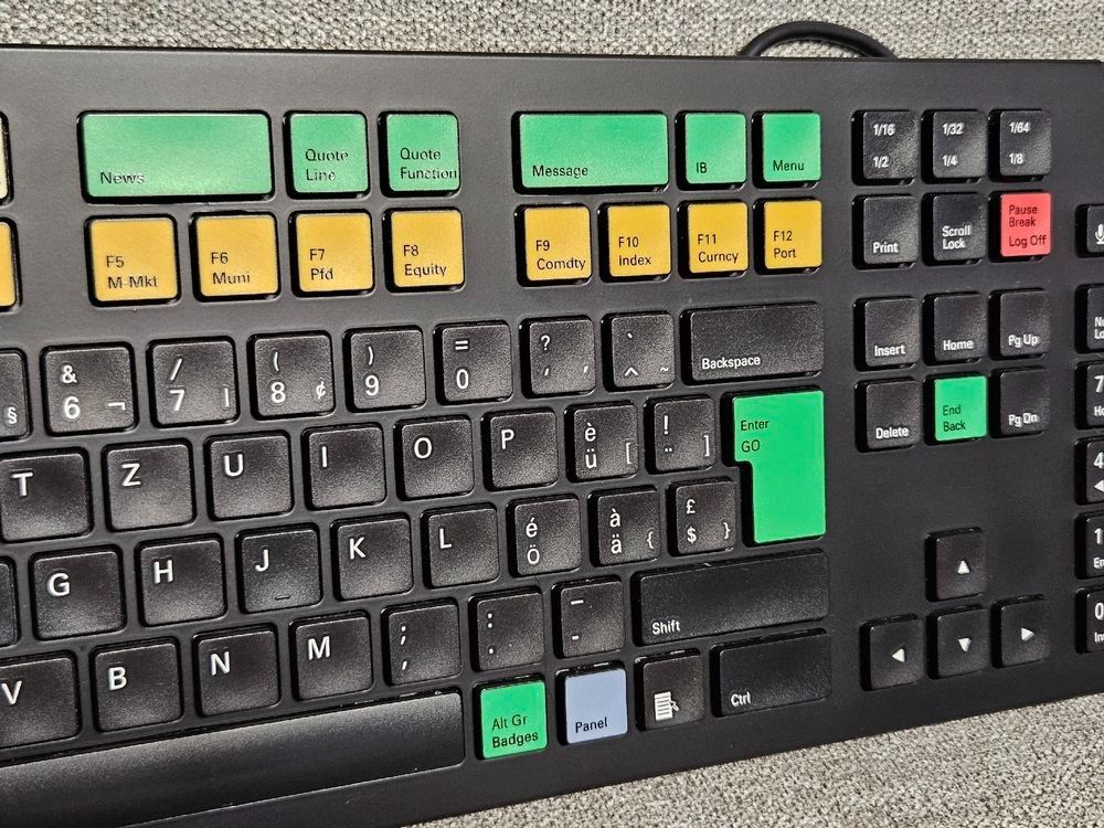 Tastiere: Bloomberg STB100 USB  professionelle Tastatur – Usato da Avry-devant-Pont venduto da Andreas.Bach 2