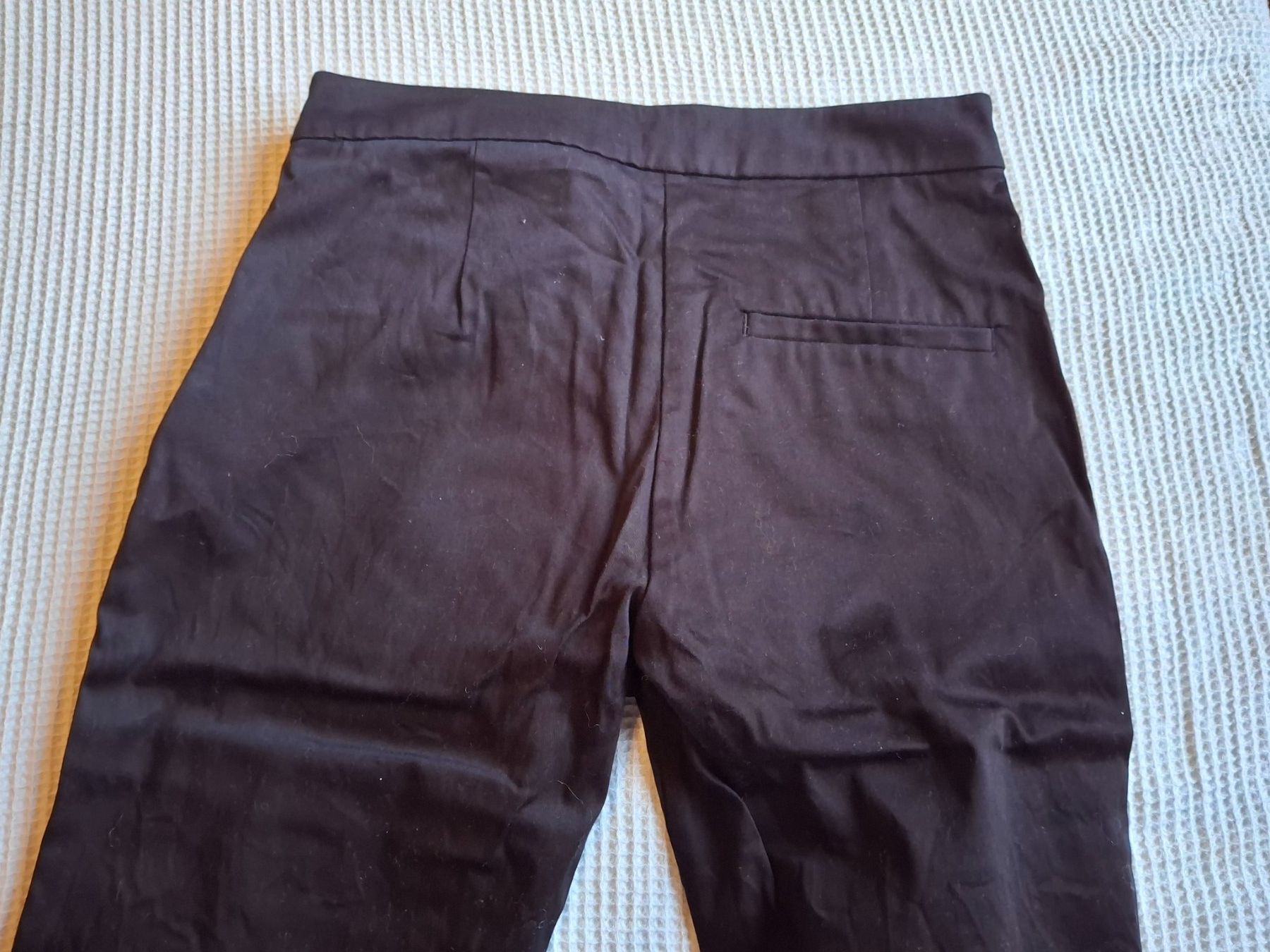 H&M Pantaloni: Pantalon noir taille 34 marque H&M 98% coton – Usato da Villiers venduto da san_jn5w 6