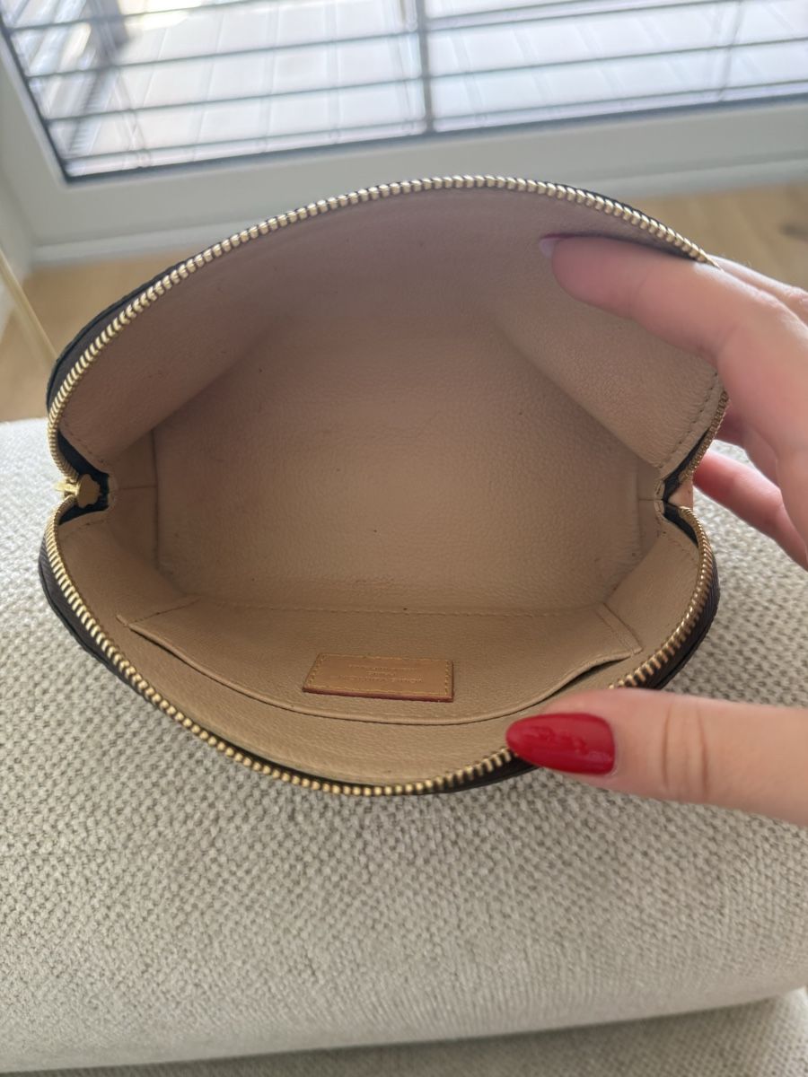 Louis Vuitton Kosmetikkoffer: LV Cosmetic Pouch PM – Neu (gemäss Beschreibung) aus Zürich von nikefaust 4