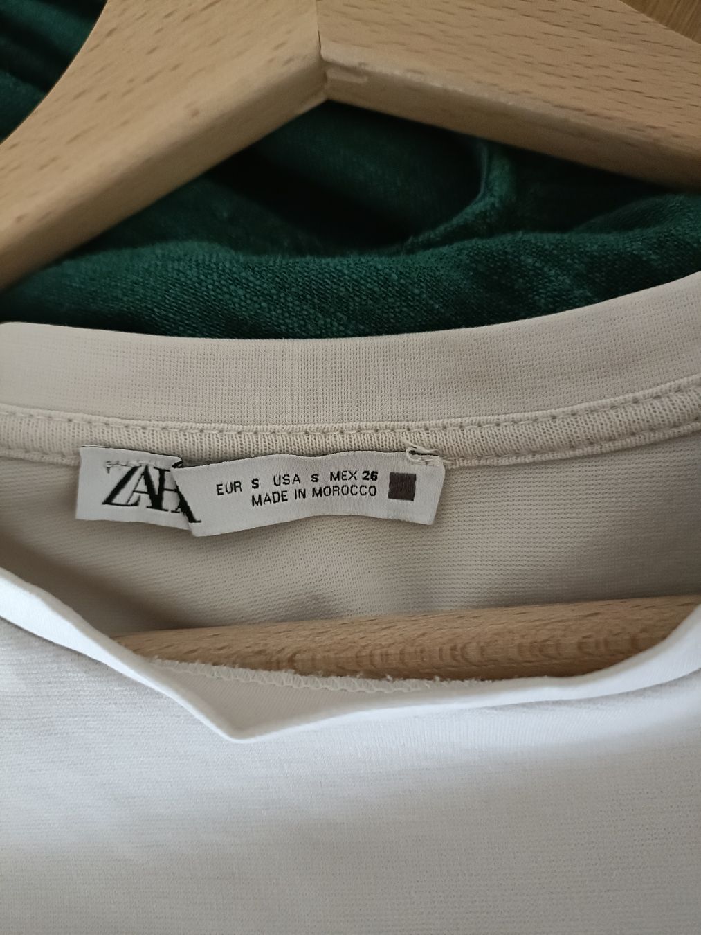 Zara Robes: Robe Zara blanc cassé - Taille S – D'occasion à Vaulruz par O_DDM 2