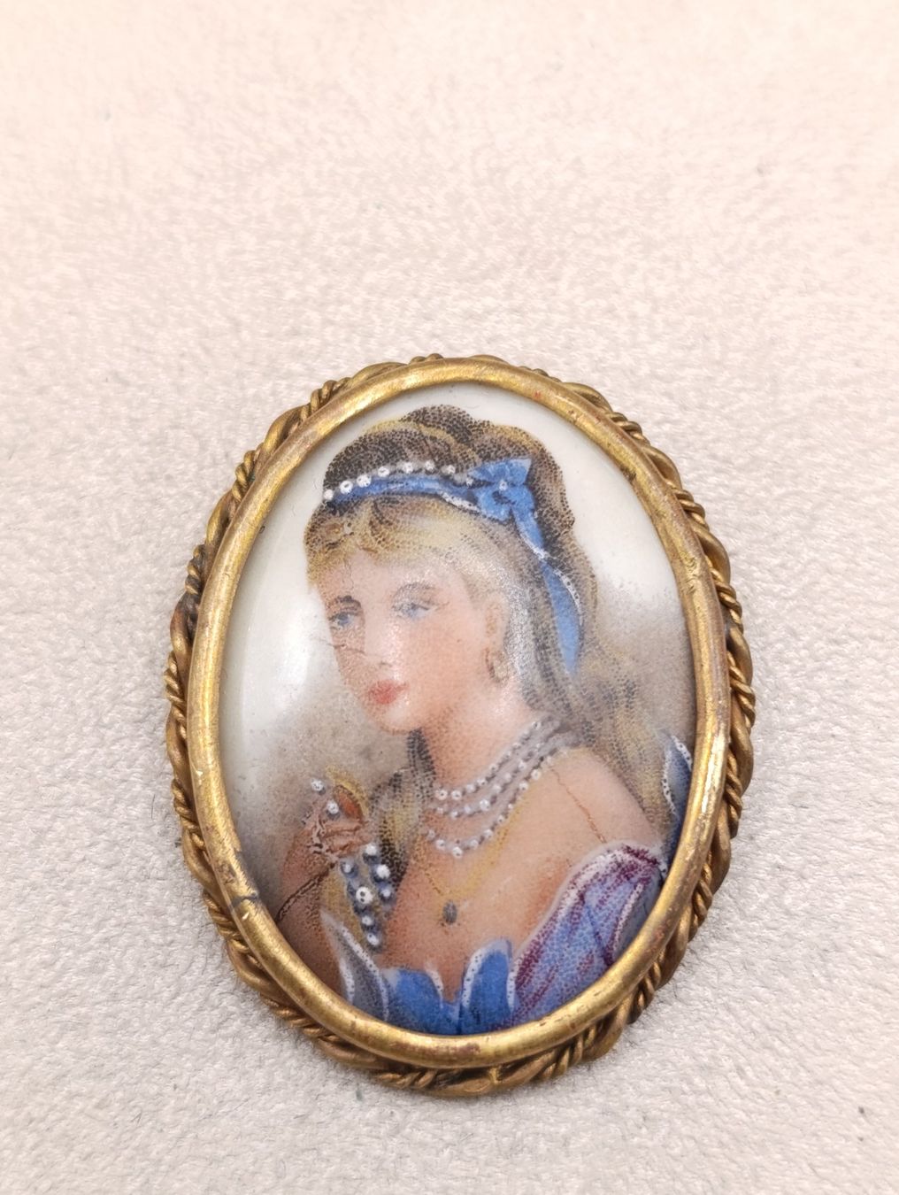 Spille & Fermagli: Jugendstil einmalige Limoges Brosche Lupen Malerei Bronze – Usato da Steffisburg venduto da 1.Schmuckschatulle 2