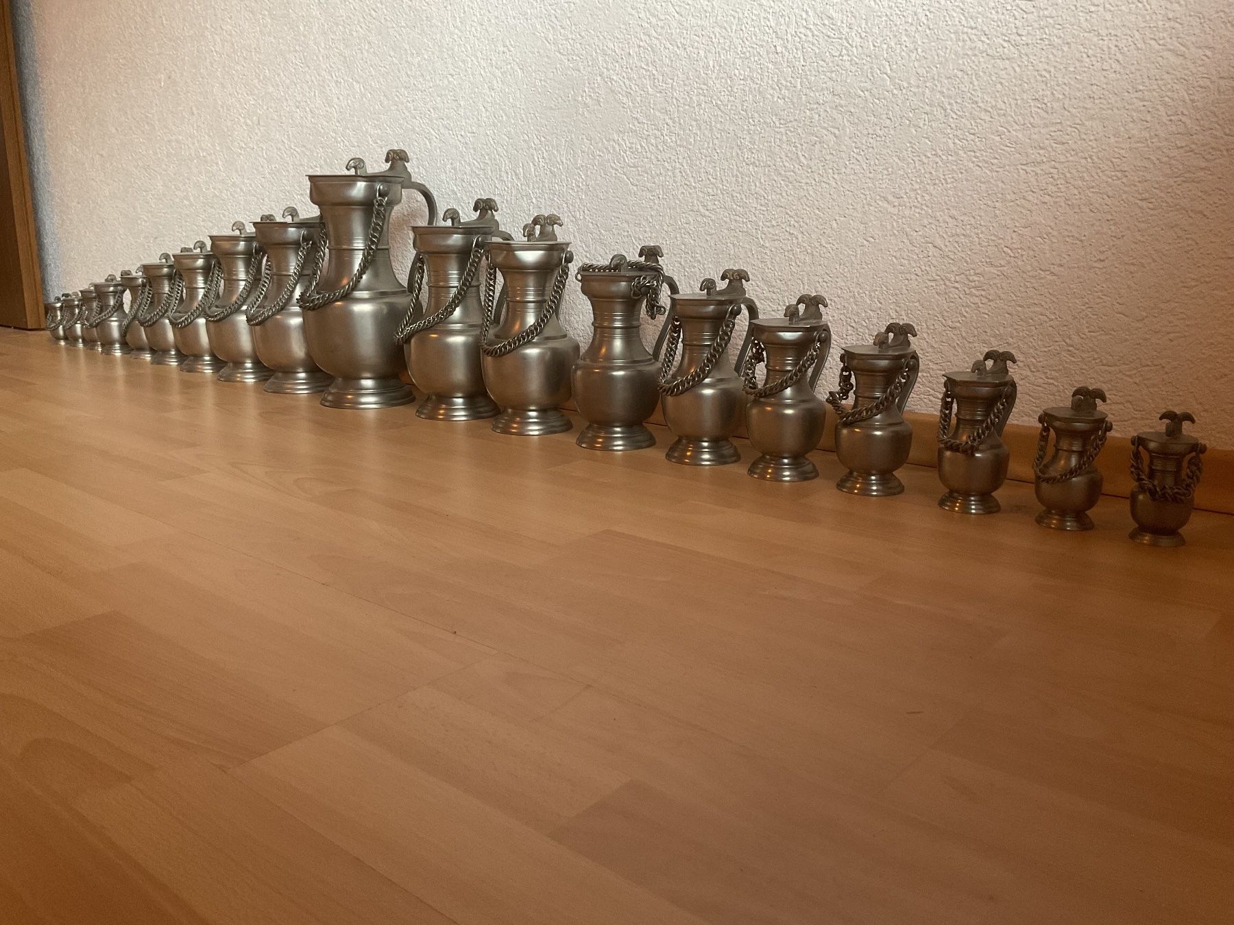 Tutte le decorazioni: 19-teiliges Walliserkannen Set – Usato da Solothurn venduto da huesi78