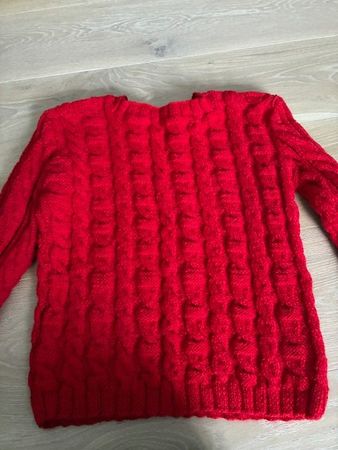 Handgestrickter Pullover, neu, Größe 36