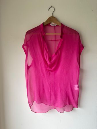 Givenchy Seidenbluse in Pink / Fuchsia, transparent, Gr. 38,
