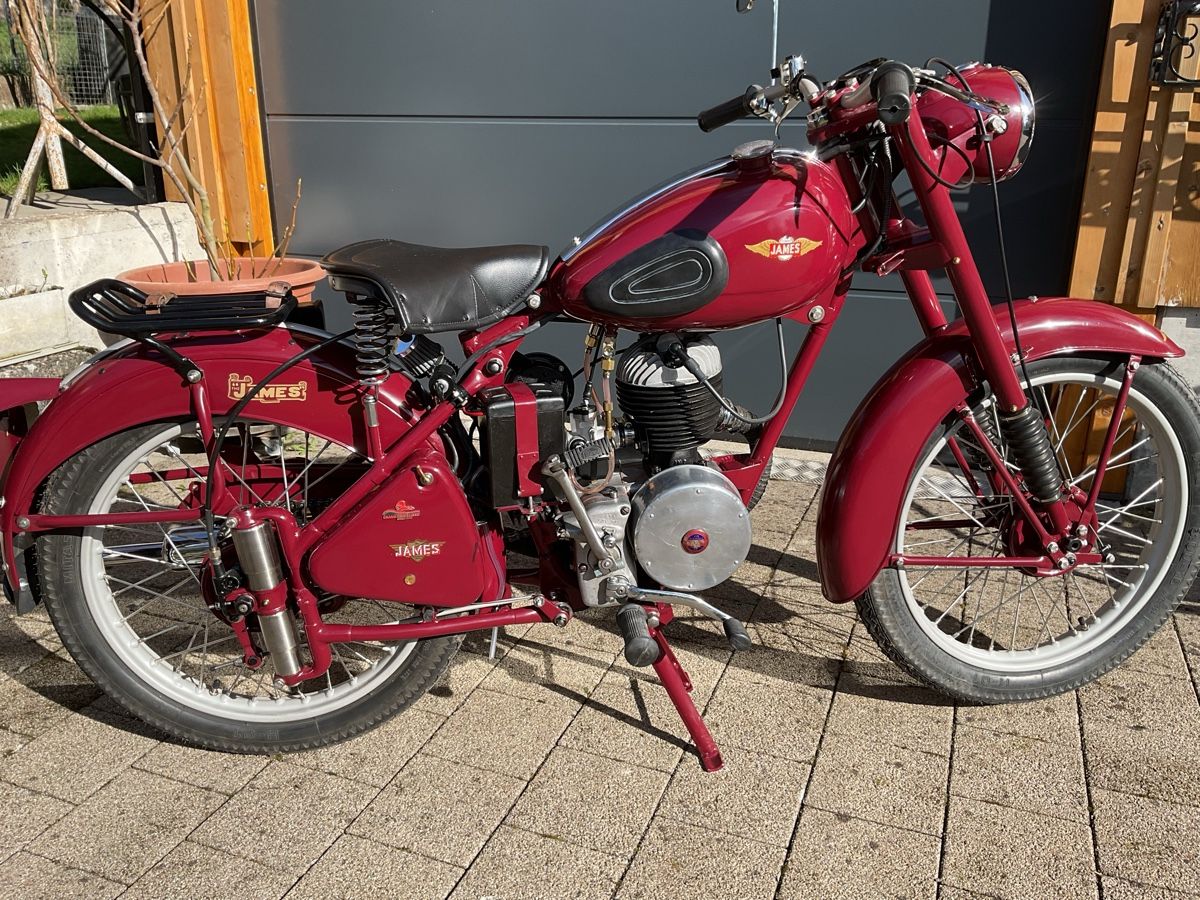Strada: Oldtimer James Captain 6E 1953 – Usato da nunningen venduto da rolli-mas 1