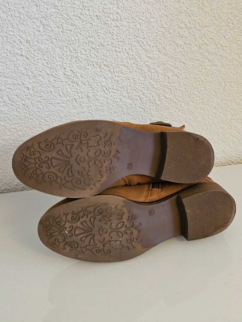 C&A Scarpe da donna: Braune Stiefeletten, Gr. 37 – Usato da Birr venduto da V-K 2