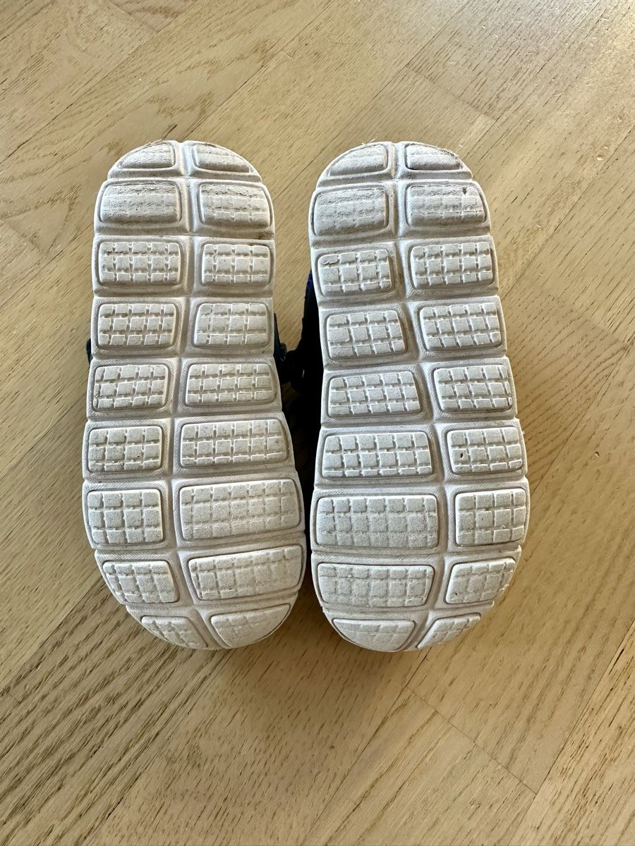 Schuhe für Jungen: Sandalen Gr. 30 – Gebraucht aus Kleinandelfingen von Elader 1