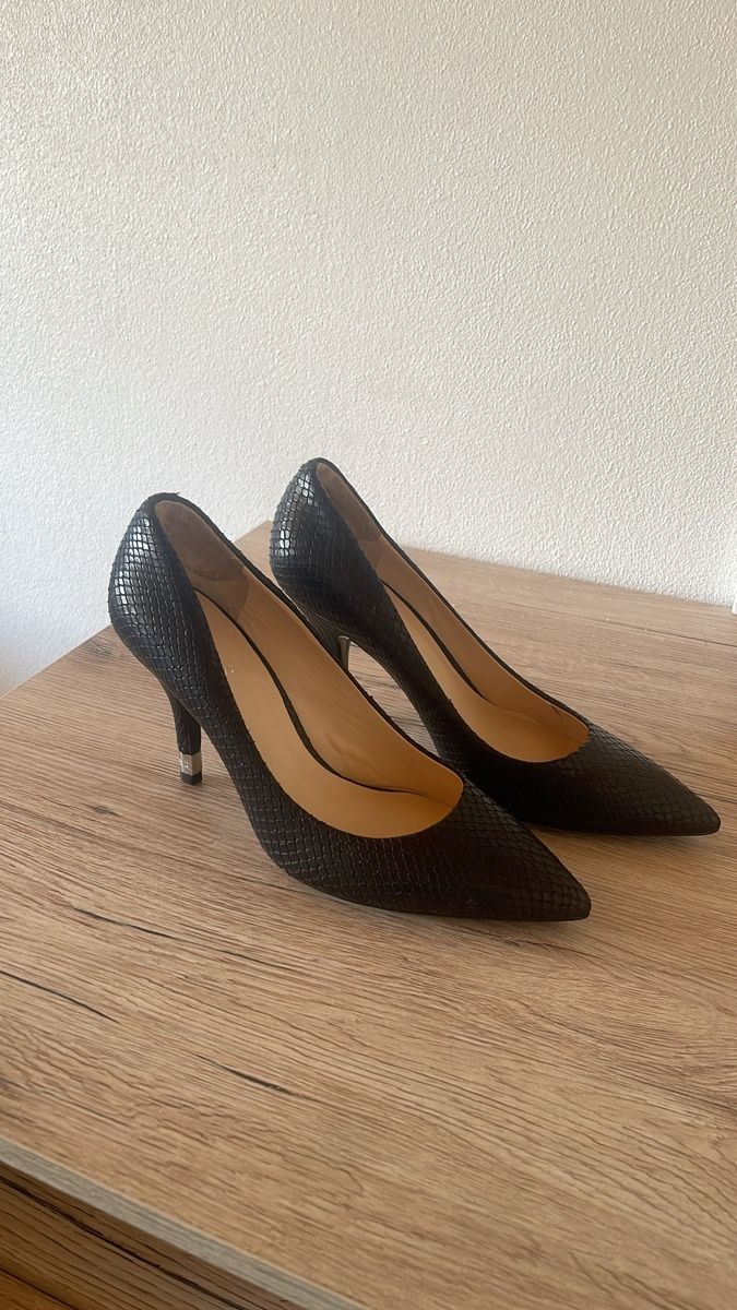 Guess Chaussures femmes: Damenschuhe Guess Grösse 39 Lederoptik – Neuf (Voir description) à Hindelbank par Silya1