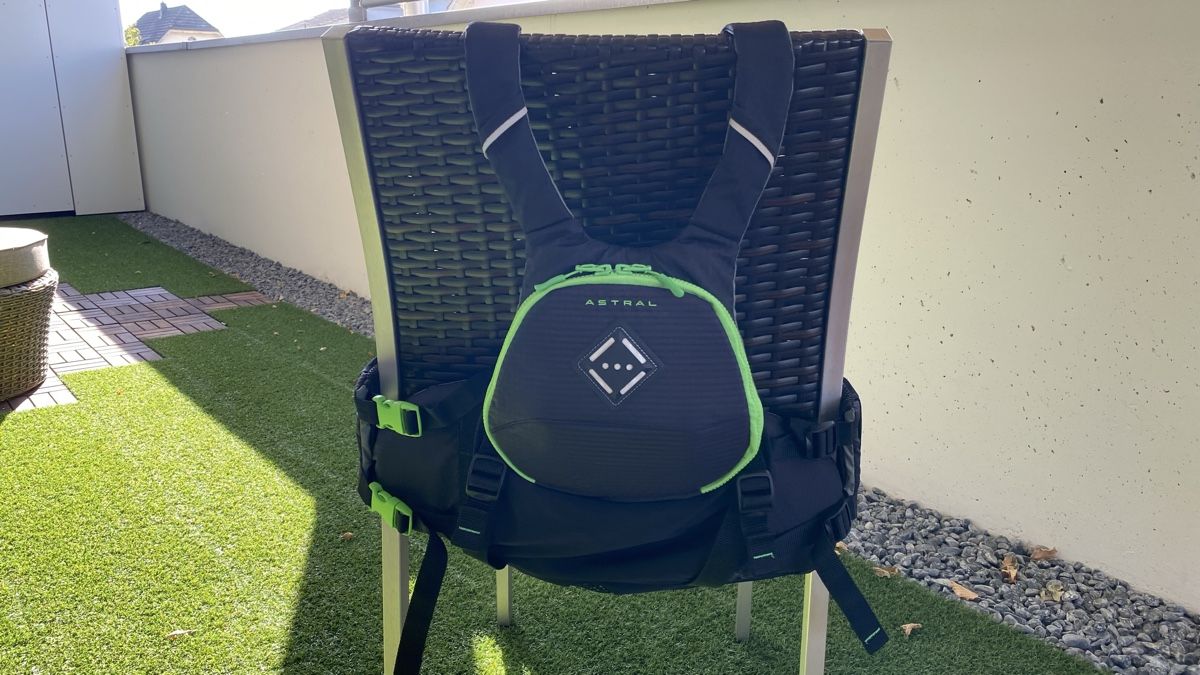 Gilets de sauvetage: Schwimmweste S/M – D'occasion à Rupperswil par nesi68