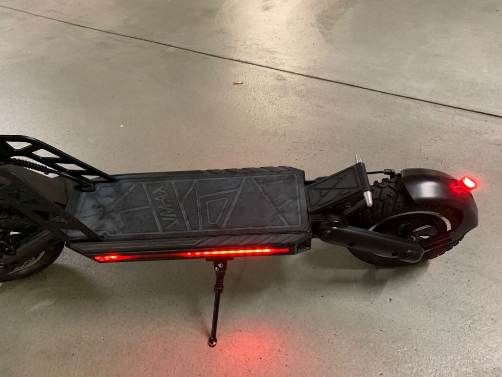 R40 PRO - VMAX Electric Scooter