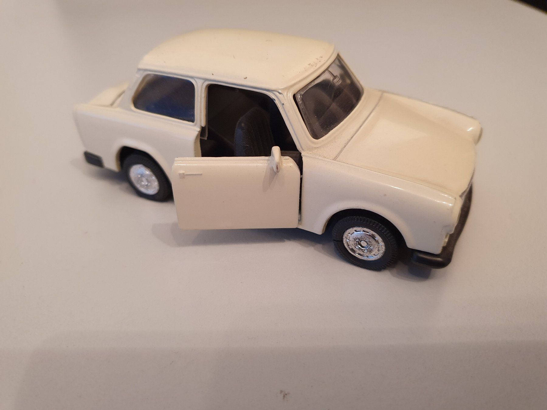 Voitures modèles: Modellauto Trabant 601-S – D'occasion à Schaffhausen par Prestige12 1