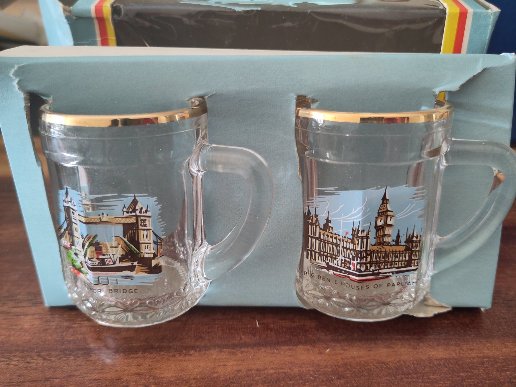 Bicchieri: Verres chopes souvenir Londres – Nuovo e nell'imballaggio originale da Les Acacias venduto da mel_86bg 1