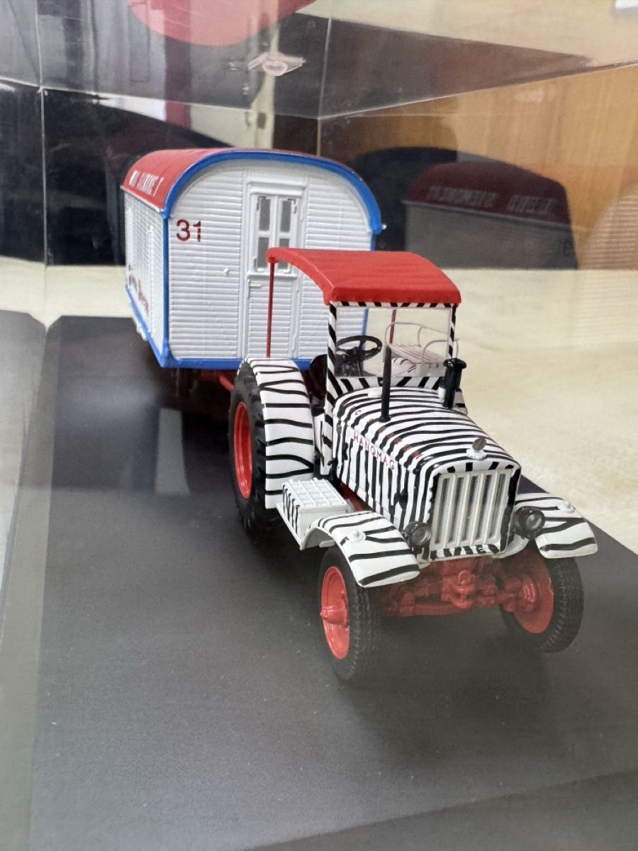 Schuco Modellini d'auto: Schuco Hanomag R40 mit Anhänger – Usato da Hombrechtikon venduto da Froeschli9 1