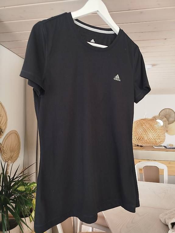Lotti di vestiti: Kleidungspacket 4Stk. – Usato da Reichenbach im Kandertal venduto da sch_gzp5 1