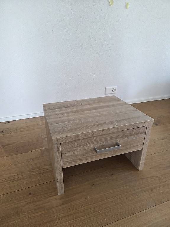 Letti: Bett mit Nachttisch – Usato da Ruswil venduto da Kevin.Buholzer 2