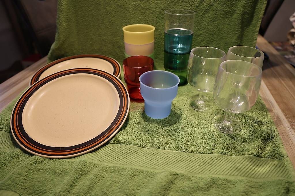 Set di piatti: Campinggeschirr- & Gläser-Set gemischt – Usato da Port venduto da ferrari93