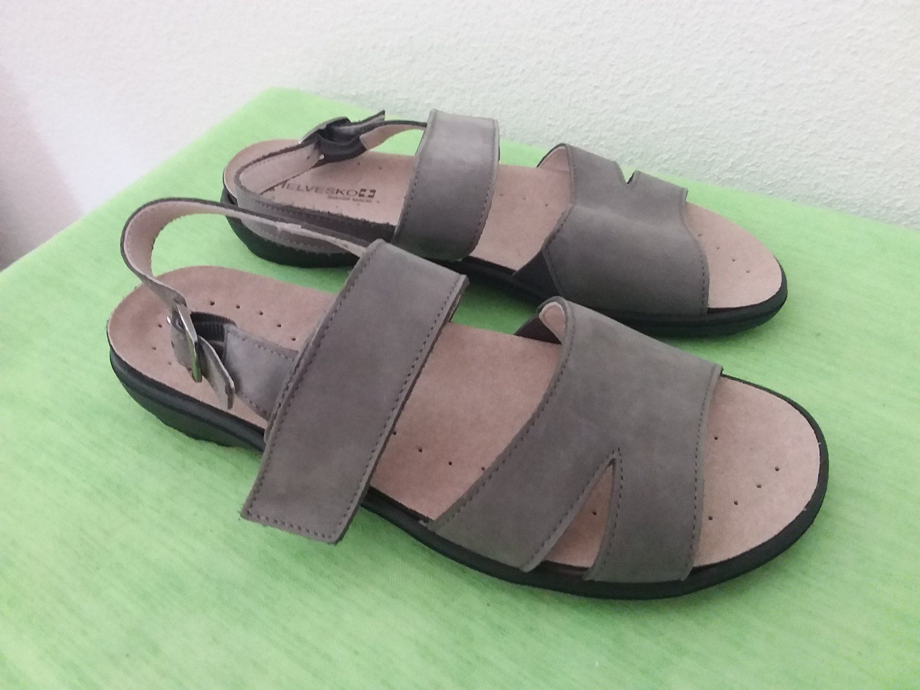 Helvesko Scarpe da donna: HELVESKO Sandalen, Gr 36, neuwertig – Nuovo (secondo la descrizione) da Uitikon Waldegg venduto da Risibisi7 2