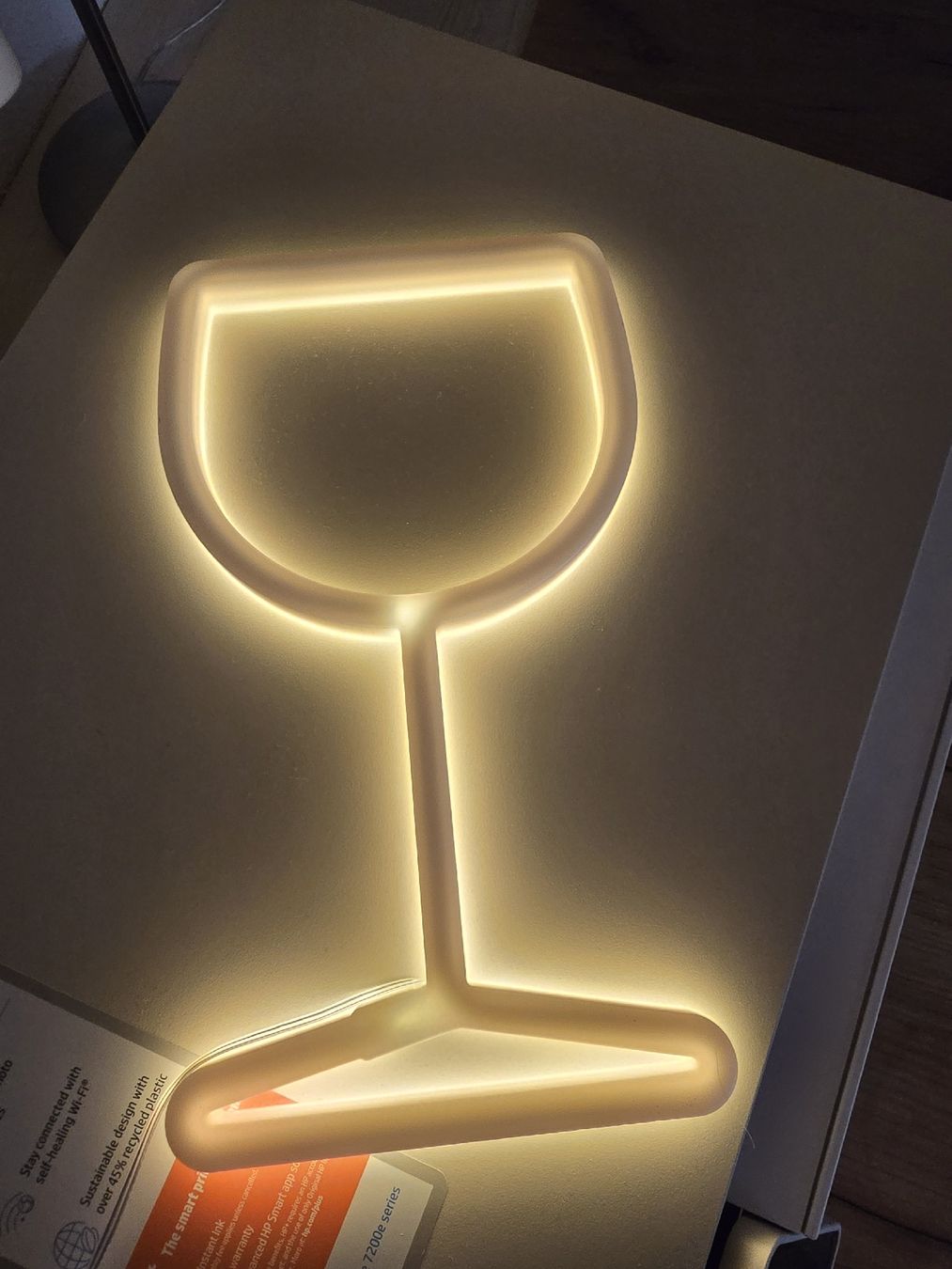 Toutes les décorations: lampe en forme de verre deco – Neuf avec emballage d'origine à Le Locle par Marc9194