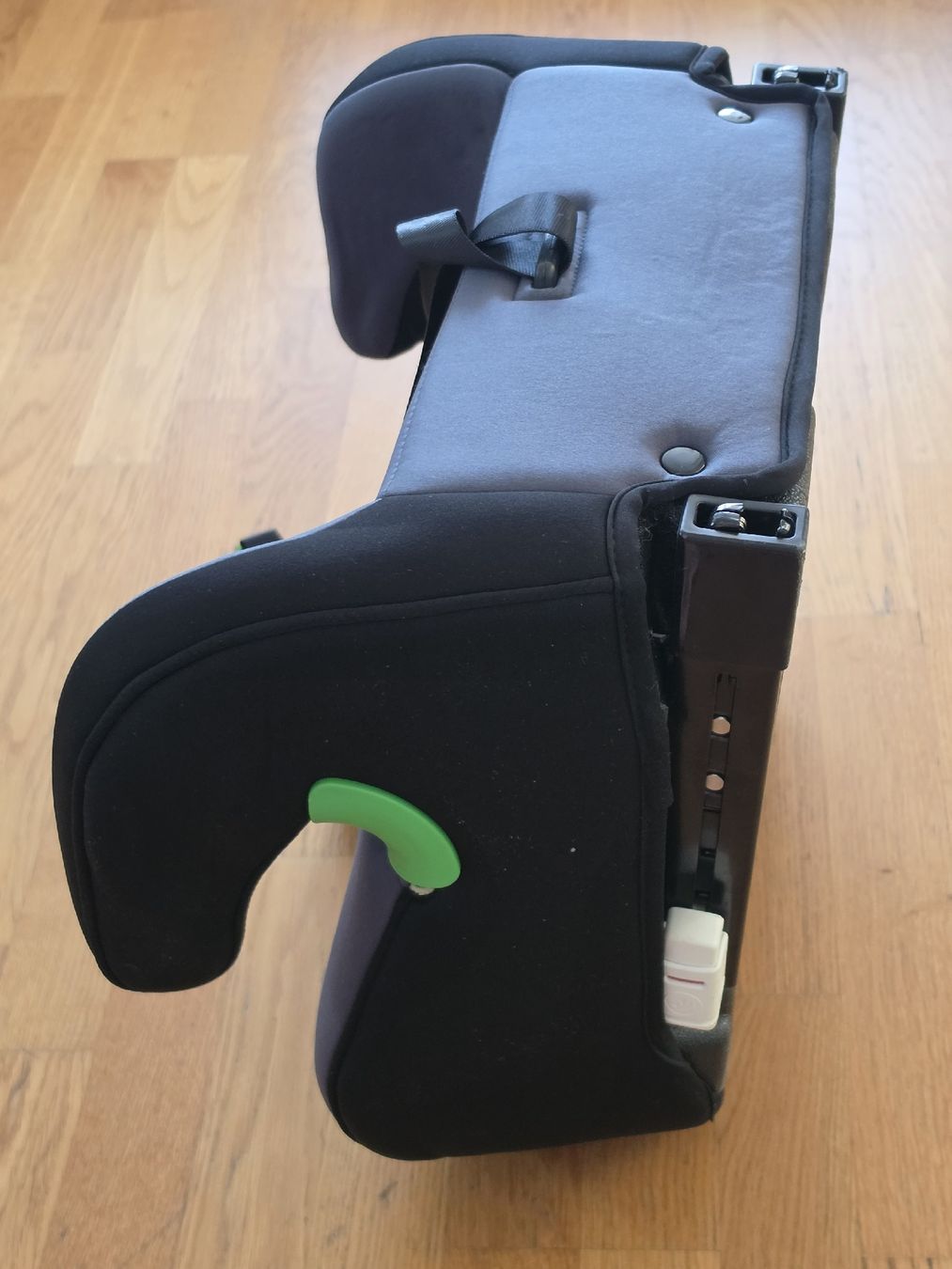 Sièges auto: Kindersitz Grösse 126-150cm   – D'occasion à Birmensdorf ZH par eva_9hvs 4