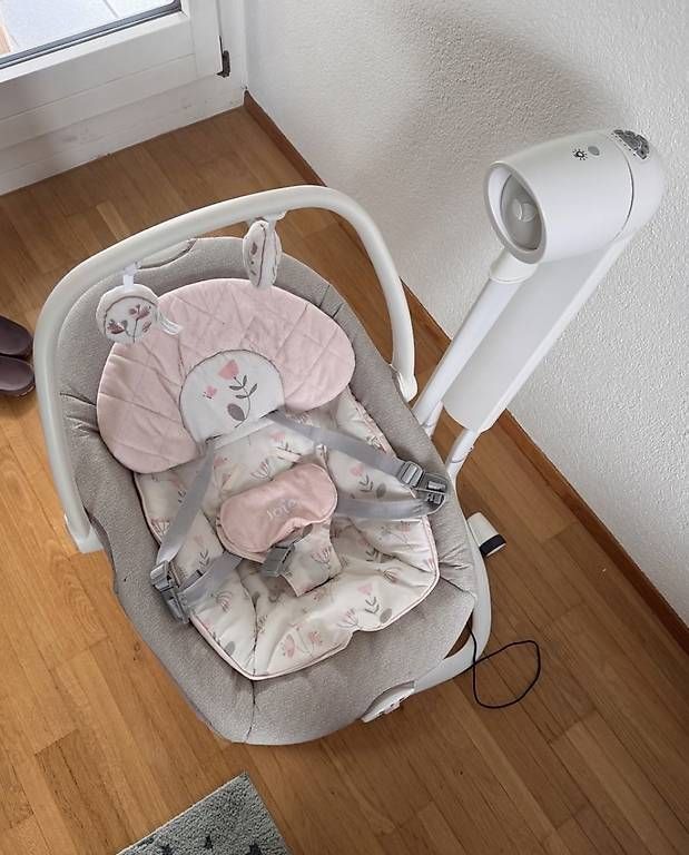 Joie Sdraiette & Sdraiette a dondolo: Joie Serina 2 in 1 Babyschaukel – Usato da Regensdorf venduto da nalikurdisch 2