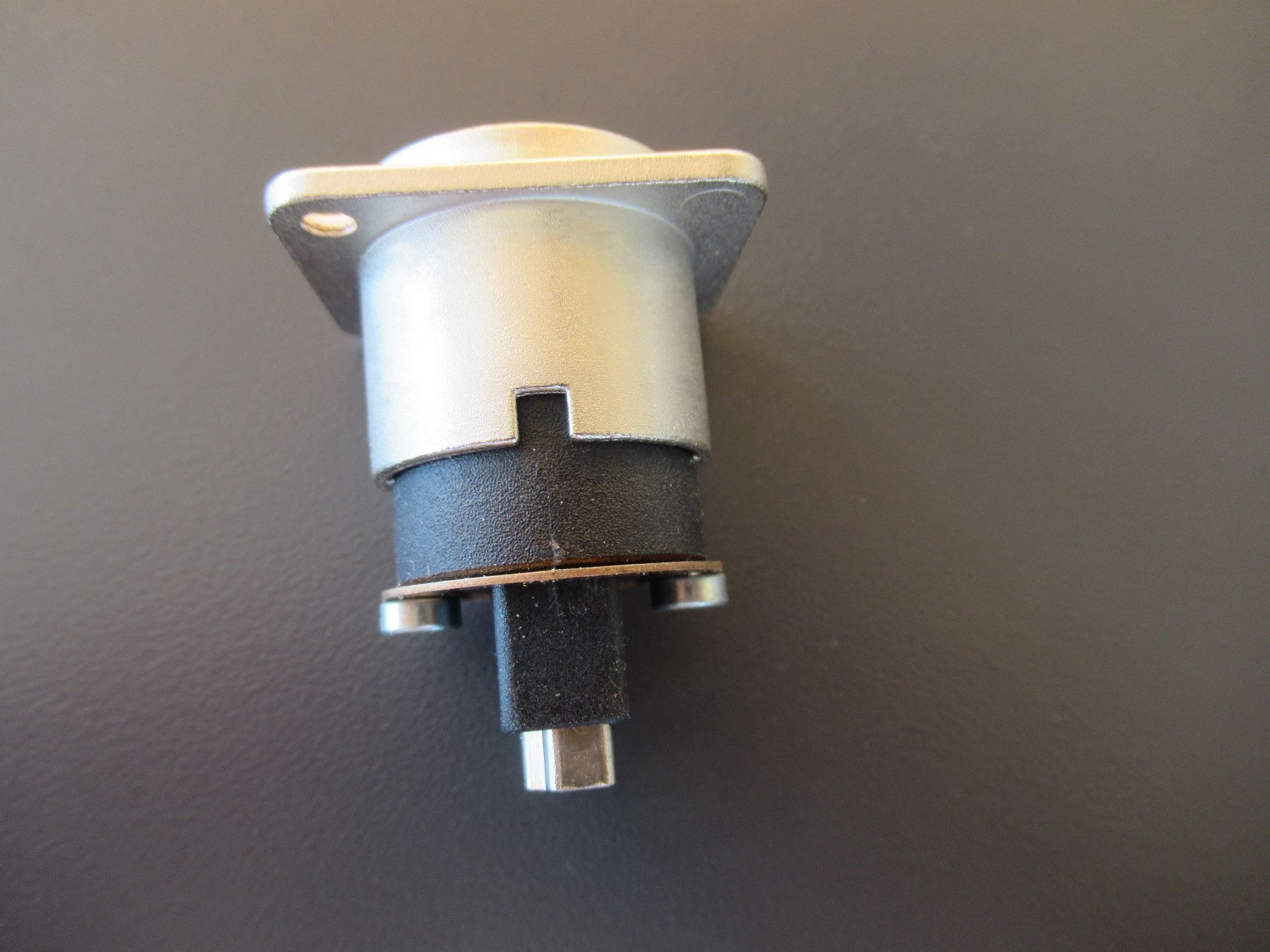 Neutrik Adapter: Durchführungsadapter HDMI Buchse, Neutrik – Neu und originalverpackt aus Obergösgen von cairn 2