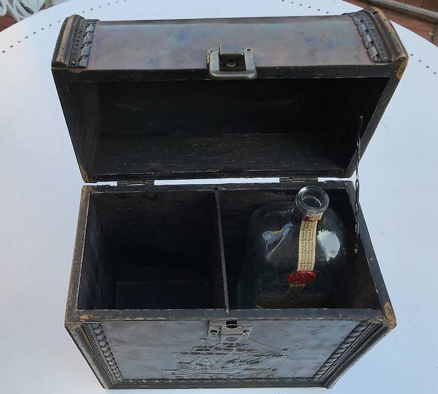Valigie: Coffret insolite aux 2 frégates – Usato da Estavayer-le-Lac venduto da mar_2s6b 6