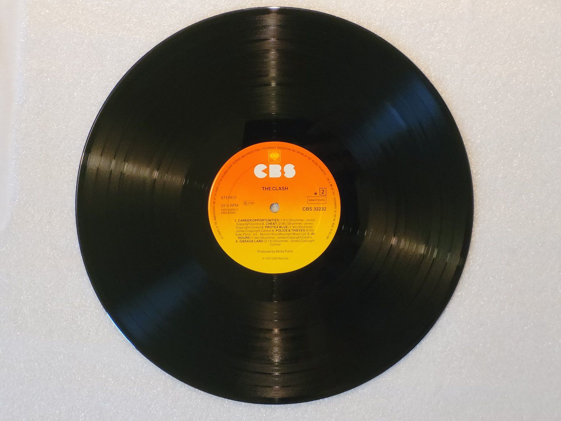 Dischi in vinile: The Clash - Vinyl von 1977 – Usato da Zürich venduto da Avd 5