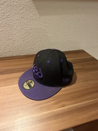 New Era Cap 59Fifty schwarz lila Grösse 7 3/8 58.7 cm