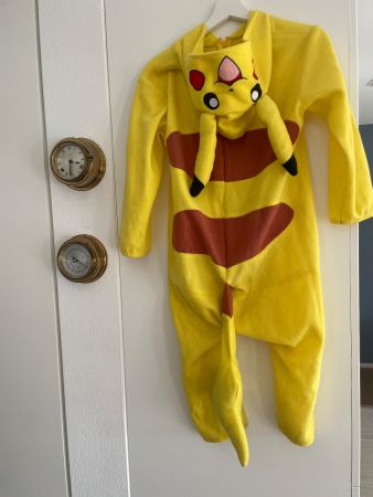 Pokémon Anzug
