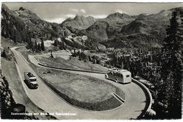 AK Sustenpass, Postautos, mit Blick auf Sustenhörner, 1949
