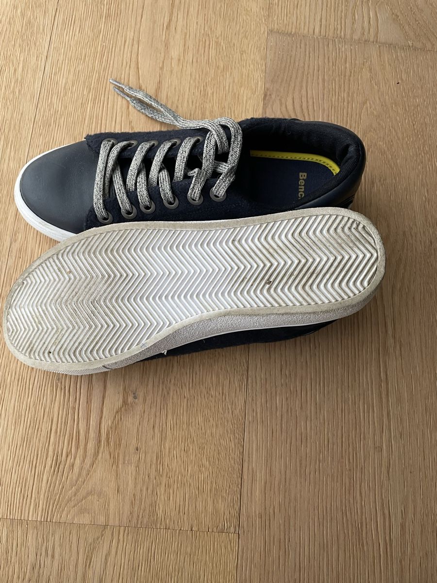 Bench Damenschuhe: Bench Sneakers Gr. 37, dunkelblau – Gebraucht aus Bischofszell von krass13 2